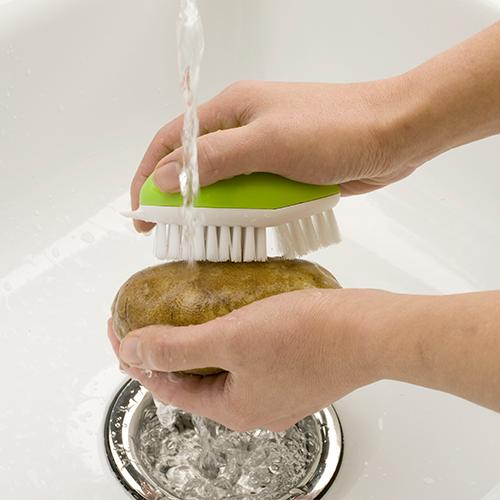 Progressive Vegetable Gadgets Progressive Fresh Fruit & Veggie Brush