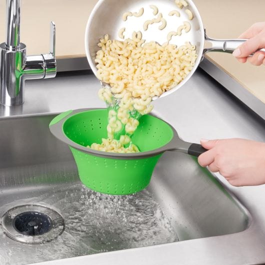 OXO Strainer OXO 2 QT Silicone Collapsible Strainer