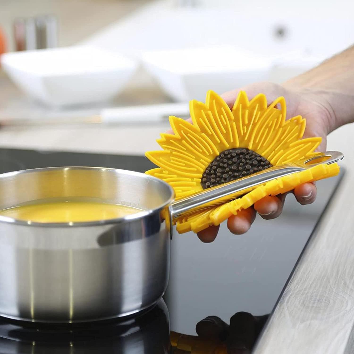 https://readingchina.com/cdn/shop/products/charles-viancin-charles-viancin-sunflower-trivet-6-in-28126-30022380847264_5000x.jpg?v=1631645541