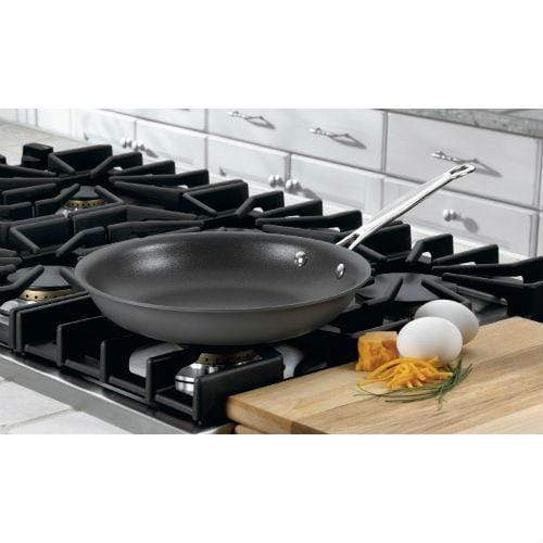 Cuisinart Chef's Classic Hard Anodized Nonstick 12 Skillet with Lid