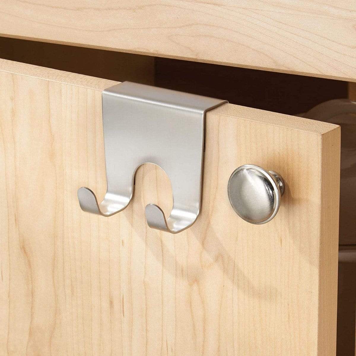 https://readingchina.com/cdn/shop/products/interdesign-interdesign-forma-doubleover-the-cabinet-hook-081492294306-19593399992480_1200x.jpg?v=1626103952