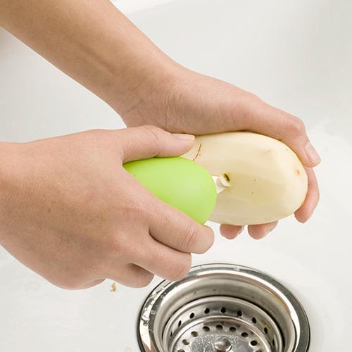 Progressive Vegetable Gadgets Progressive Fresh Fruit & Veggie Brush